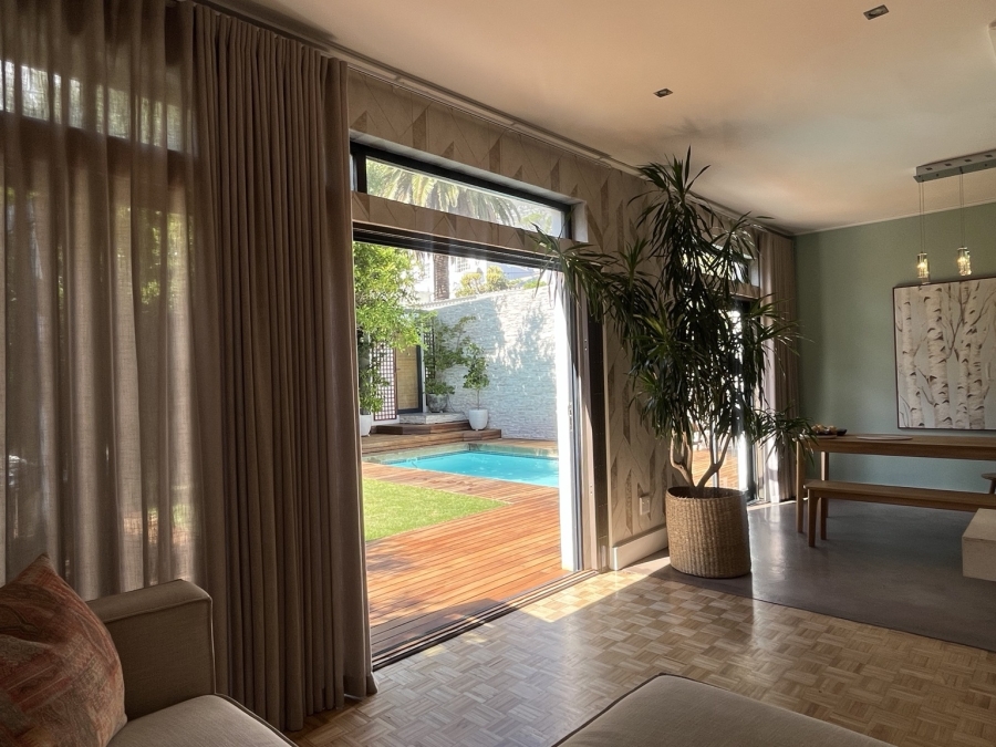 To Let 2 Bedroom Property for Rent in Oranjezicht Western Cape